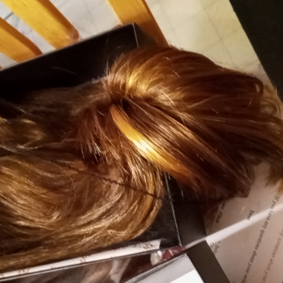 Bundle of 3 Brand NEW,Beautiful, Wigs with Accessories - Picture 7 of 16